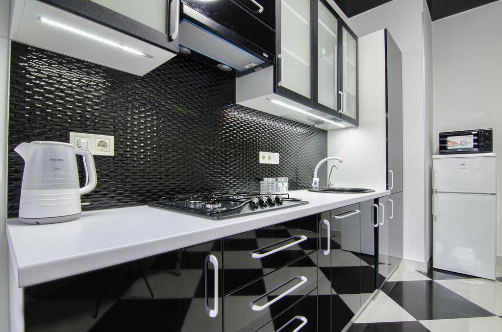 Apartments Alfa Tsekhova 1 Lviv Luaran gambar