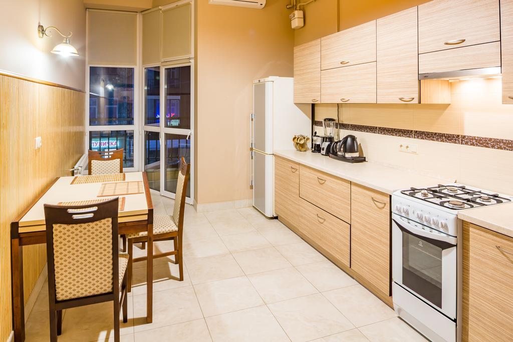 Apartments Alfa Tsekhova 1 Lviv Luaran gambar