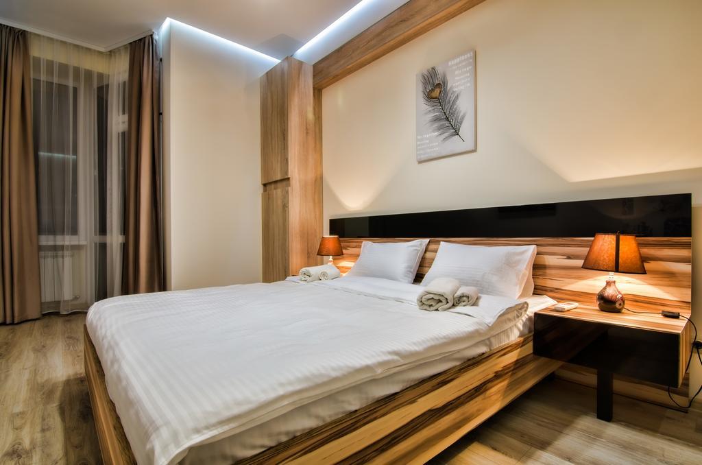 Apartments Alfa Tsekhova 1 Lviv Luaran gambar