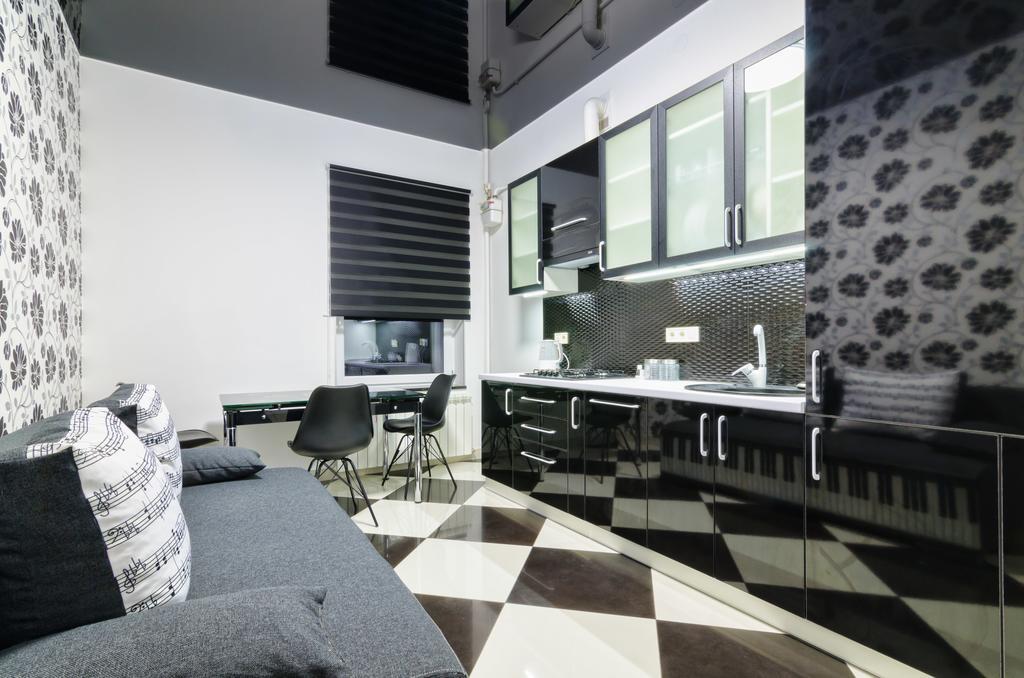 Apartments Alfa Tsekhova 1 Lviv Luaran gambar
